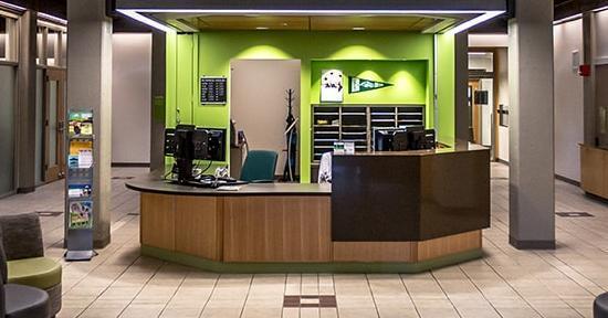 photo of the Green River College Welcome Desk