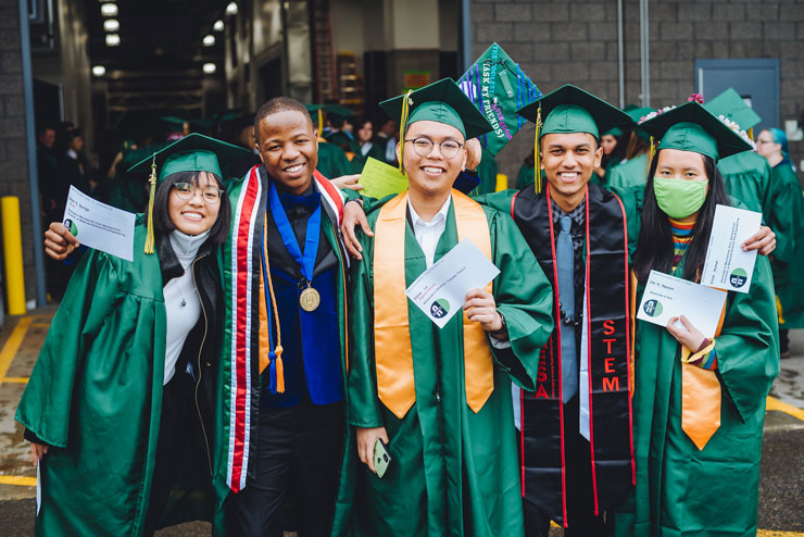 2022 Green River College graduates